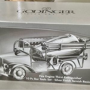 10 pc bar set Godinger New in BOX. Never used